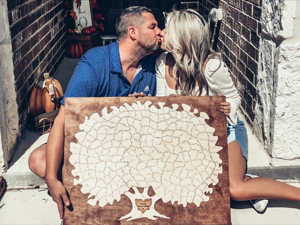 Couple kissing bordered tree puzzle